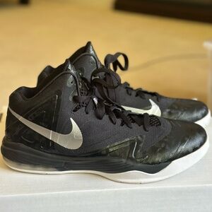 MENS - NIKE AIR MAX - NIKE AIRMAX - PREMIER - BASKETBALL SHOES - BLACK - SIZE 11